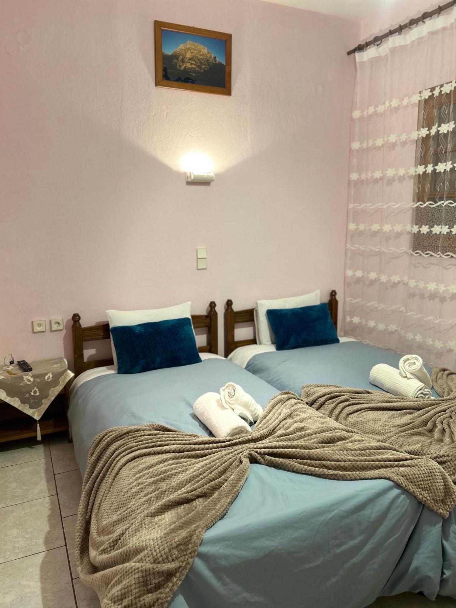 Karpouzis Guesthouse Vikos Exteriör bild